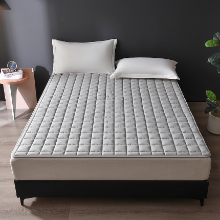 91家纺网 家纺一手货源 找家纺 特价亲肤磨毛床垫可机洗床褥子床护垫席梦思保护垫宾馆酒店民宿白色软床垫