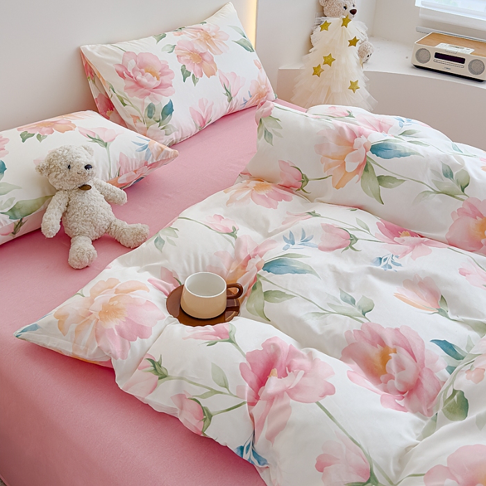 91家纺网 家纺一手货源 找家纺 （总）【苏东来】2025年小清新纯棉印花四件套少女风甜美13372小碎花印花全棉四件套套件ins多巴胺田园风纯棉四件套被套床单枕套