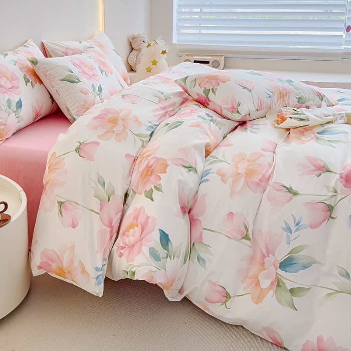 91家纺网 家纺一手货源 找家纺 （总）【苏东来】2025年小清新纯棉印花四件套少女风甜美13372小碎花印花全棉四件套套件ins多巴胺田园风纯棉四件套被套床单枕套