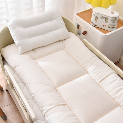 91家纺网 家纺一手货源 找家纺 A类水洗棉幼儿园被子儿童被芯宝宝小被子大豆纤维被芯褥子垫芯枕芯