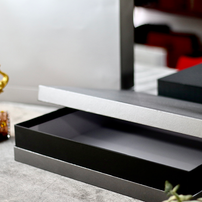 91家纺网 家纺一手货源 找家纺 金象印务（森翔包装） 银灰色天地盖礼盒