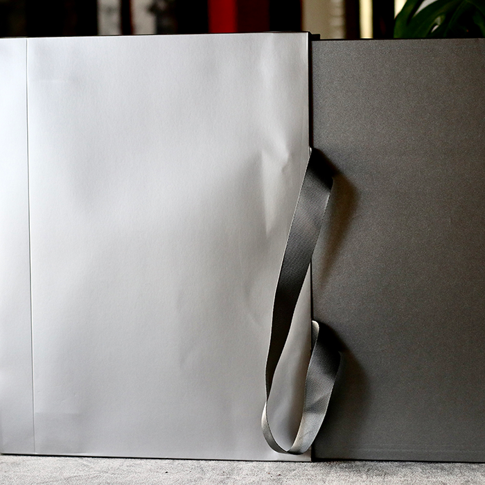 91家纺网 家纺一手货源 找家纺 金象印务（森翔包装） 银灰色天地盖礼盒