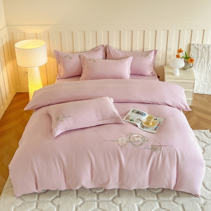 91家纺网 家纺一手货源 找家纺 坚果摄影  小清新小红书简约纯色刺绣套件拍摄赏析