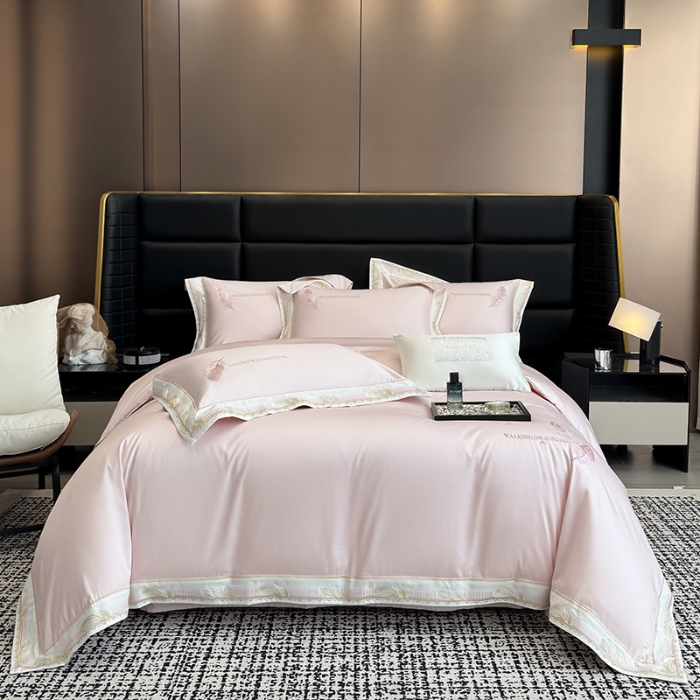 91家纺网 家纺一手货源 找家纺 高档礼盒装50*50S贡缎长绒棉刺绣四件套100%纯棉全棉床单床笠款量大价优 塞纳河畔-粉-贡缎长绒棉