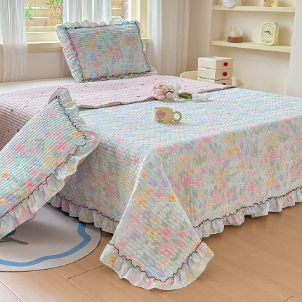 91家纺网 家纺一手货源 找家纺 （总）2025新款法式花边床盖三件套水洗棉夹棉韩版荷叶花边小碎花床盖