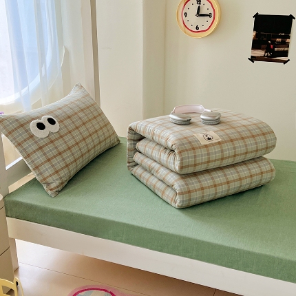 91家纺网 家纺一手货源 找家纺 （总）（总）2025新款大眼睛毛巾绣色织全棉水洗棉日式复古学生三件套枕套单品系列四季款