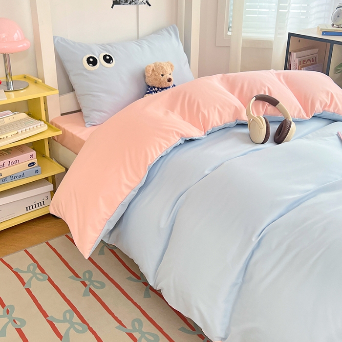 91家纺网 家纺一手货源 找家纺 （总）2025新款多巴胺大眼睛毛巾绣纯色水洗棉双拼学生宿舍单枕套三件套寝室四件套四季款