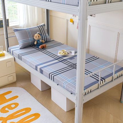 91家纺网 家纺一手货源 找家纺 （总）斯尔顿 2025新款13070全棉纯棉印花学生宿舍上下铺套件-第一批单品床垫套床垫套单件