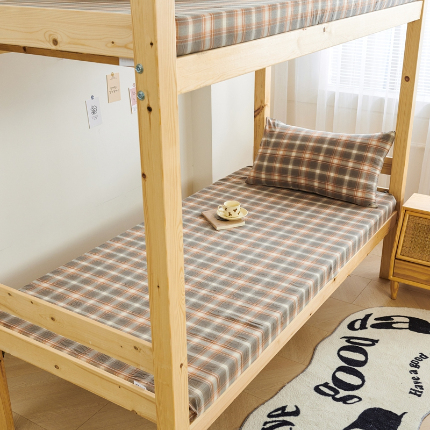 91家纺网 家纺一手货源 找家纺 （总）斯尔顿 2025新款13070全棉纯棉印花学生宿舍上下铺套件-第一批单品床垫套床垫套单件