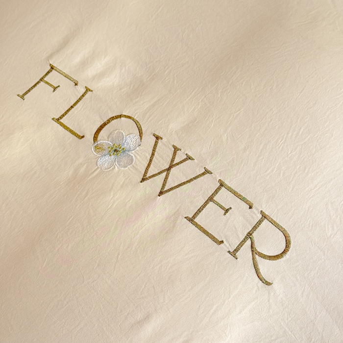 91家纺网 家纺一手货源 找家纺 漫布云家纺2025夏季新款法式公主风甜美少女心超柔水洗棉床盖款夏被四件套云感皱皱棉蕾丝花边床裙款四件套 幻蝶-奶油白