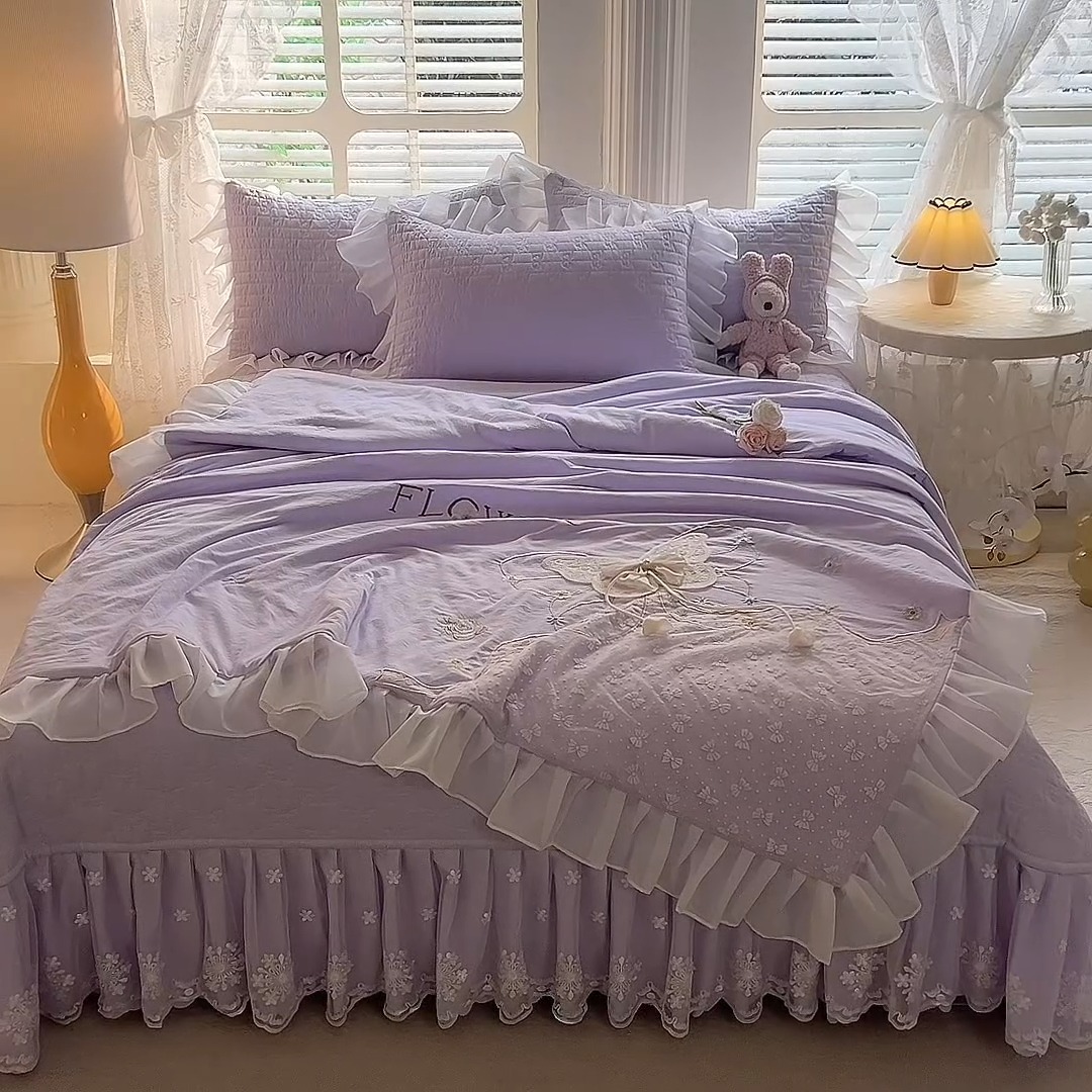 91家纺网 家纺一手货源 找家纺 漫布云家纺2025春夏新品韩版甜美公主风超柔水洗棉床盖四件套刺绣针织棉双层纱纯棉棉麻全棉少女心夹棉床裙款夏被款床盖四件套 幻蝶-梦幻紫 