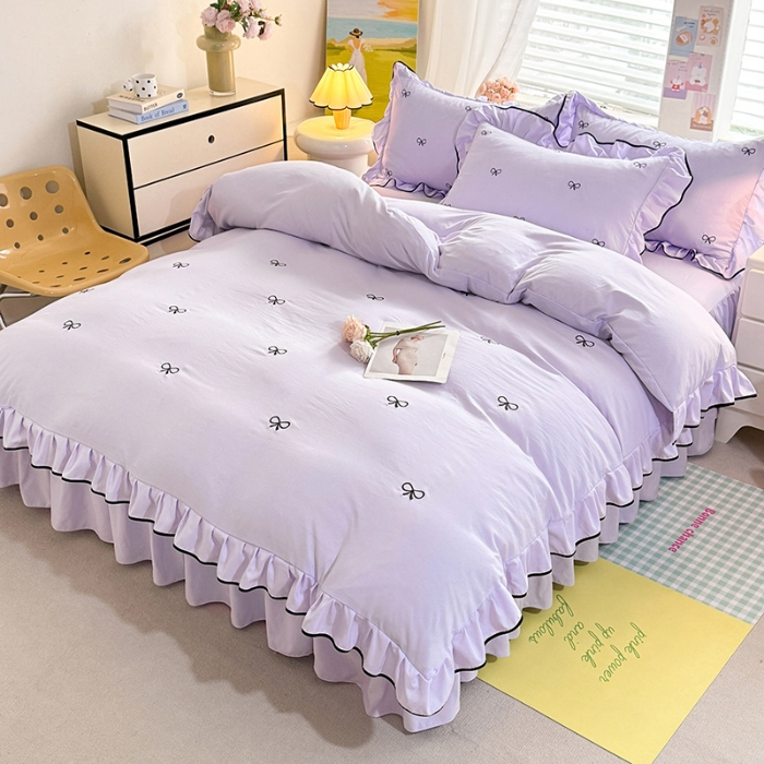 91家纺网 家纺一手货源 找家纺 苏米娜2025春夏新品韩版超柔水洗棉蝴蝶结刺绣针织棉双层纱床裙款四件套纯棉棉麻全棉公主风床裙款四件套 蝶儿飞飞--梦幻紫