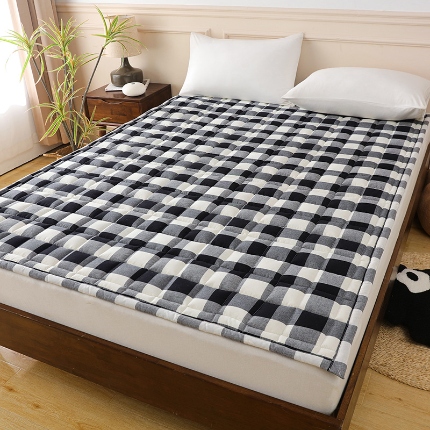 2025新款色织全棉水洗棉新疆棉花床垫 黑中格
