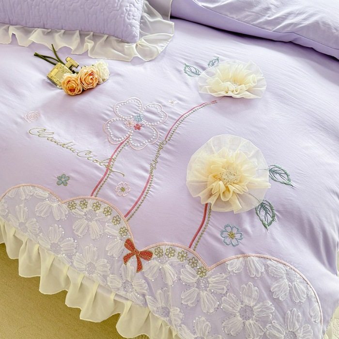 91家纺网 家纺一手货源 找家纺 苏米娜2026春夏新品韩版公主风超柔水洗棉床盖四件套刺绣针织棉双层纱纯棉棉麻全棉公主风床盖款四件套  秘密花园—梦幻紫