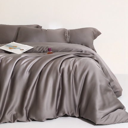 91家纺网 家纺一手货源 找家纺 （总）（总）2025新款【60s兰精天丝四件套】高级纯色双拼丝滑裸睡床单被套夏季居家款套件