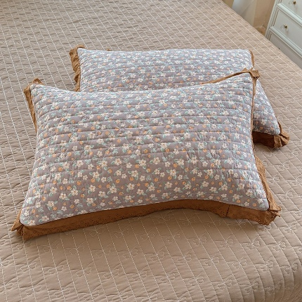 91家纺网 家纺一手货源 找家纺 （总）苏米娜2025春夏新款全棉针织棉棉麻印花小碎花针织棉双层纱夹棉枕套