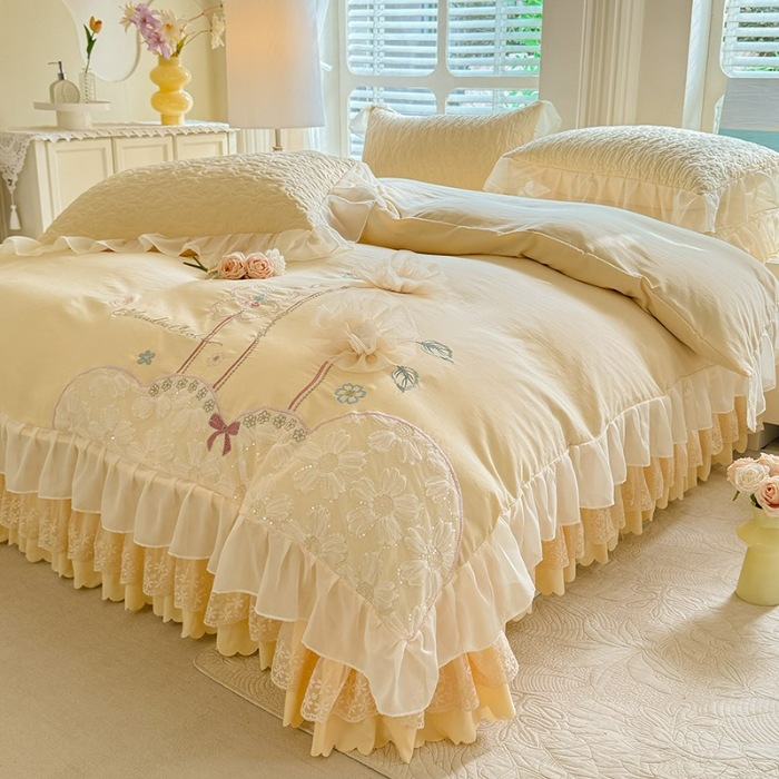 91家纺网 家纺一手货源 找家纺 苏米娜2026春夏新品韩版公主风超柔水洗棉床盖四件套刺绣针织棉双层纱纯棉棉麻全棉公主风床盖款四件套   秘密花园—嫩黄 