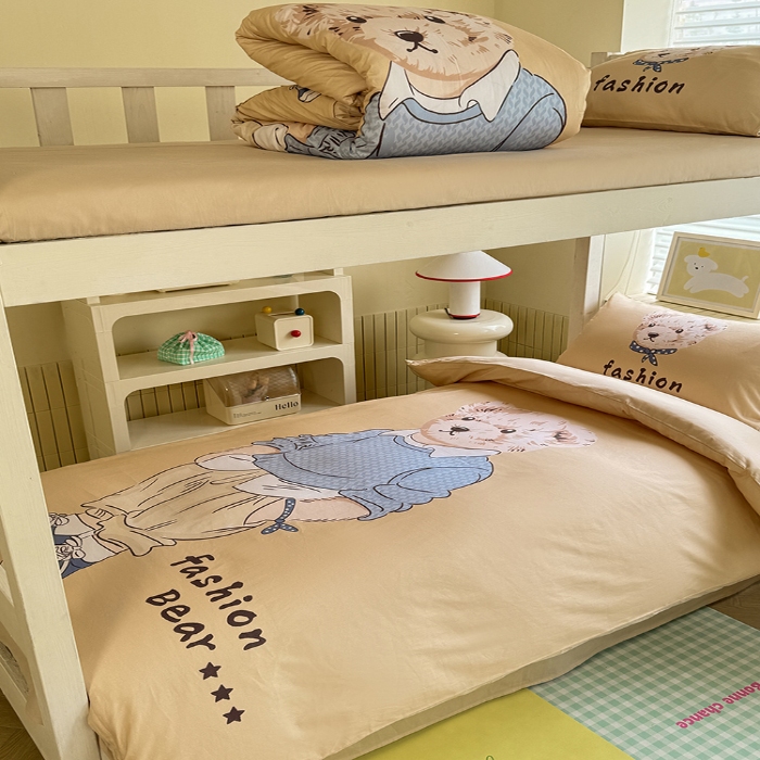 91家纺网 家纺一手货源 找家纺 （总）新方向 2025新款学生季上下铺全棉长绒棉纯棉数码印花卡通三件套四件套-小熊比尔