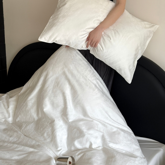 91家纺网 家纺一手货源 找家纺 2025新款秋冬款100S长绒棉提花系列四件套-月光拿铁 （标准会员-20元） 白色