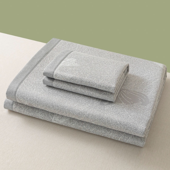 91家纺网 家纺一手货源 找家纺 （总）新方向 2025新款 专版花型 A类PE提花凉席养身席-翩翩起舞