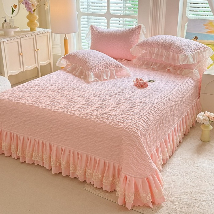 91家纺网 家纺一手货源 找家纺 苏米娜2025春夏新品韩版公主风超柔水洗棉床盖四件套刺绣针织棉双层纱纯棉棉麻全棉公主风床盖款四件套 秘密花园—樱花粉