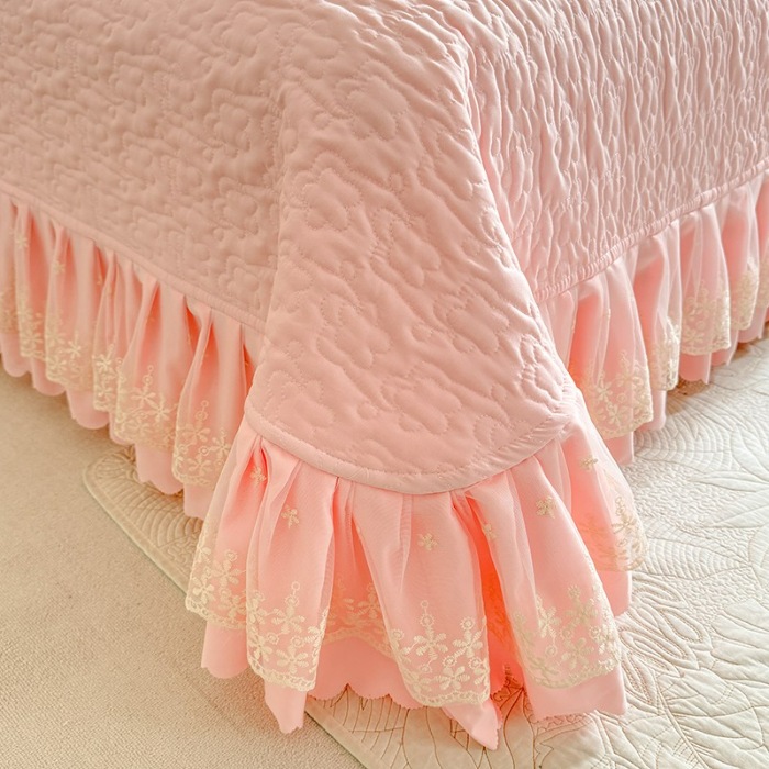 91家纺网 家纺一手货源 找家纺 苏米娜2025春夏新品韩版公主风超柔水洗棉床盖四件套刺绣针织棉双层纱纯棉棉麻全棉公主风床盖款四件套 秘密花园—樱花粉