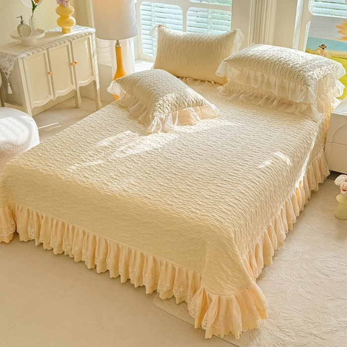 91家纺网 家纺一手货源 找家纺 苏米娜2025春夏新品韩版公主风超柔水洗棉床盖四件套刺绣针织棉双层纱纯棉棉麻全棉公主风床盖款四件套   秘密花园—嫩黄