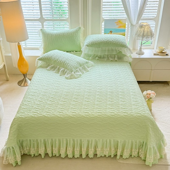 91家纺网 家纺一手货源 找家纺 苏米娜2025春夏新品韩版公主风超柔水洗棉床盖四件套刺绣针织棉双层纱纯棉棉麻全棉公主风床盖款四件套  秘密花园—新芽绿