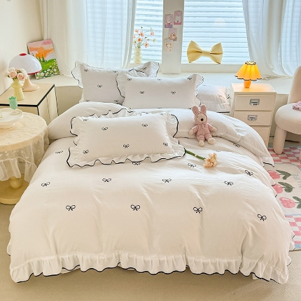 漫布云家纺2025春夏新品韩版花边超柔水洗棉四件套蝴蝶结刺绣全棉磨毛水洗棉麻双层纱色织水洗棉四件套  蝶儿飞飞-奶昔白