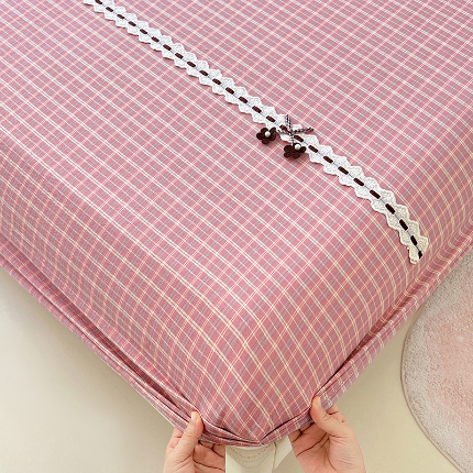 91家纺网 家纺一手货源 找家纺 （总）梦舒羽 2025新款双层纱格子床笠防滑床罩床垫保护套榻榻米宿舍三件套