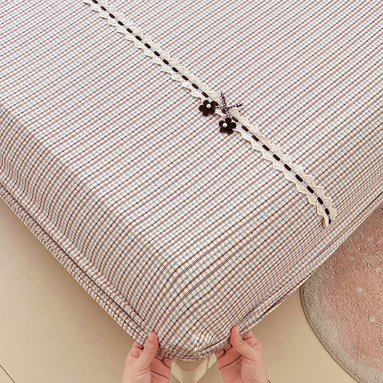 91家纺网 家纺一手货源 找家纺 （总）梦舒羽 2025新款双层纱格子床笠防滑床罩床垫保护套榻榻米宿舍三件套