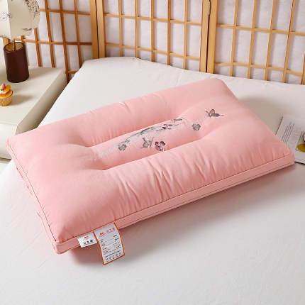 91家纺网 家纺一手货源 找家纺 （总）兴丝露枕芯 糯糯棉羽丝绒枕芯 羽丝护颈枕 