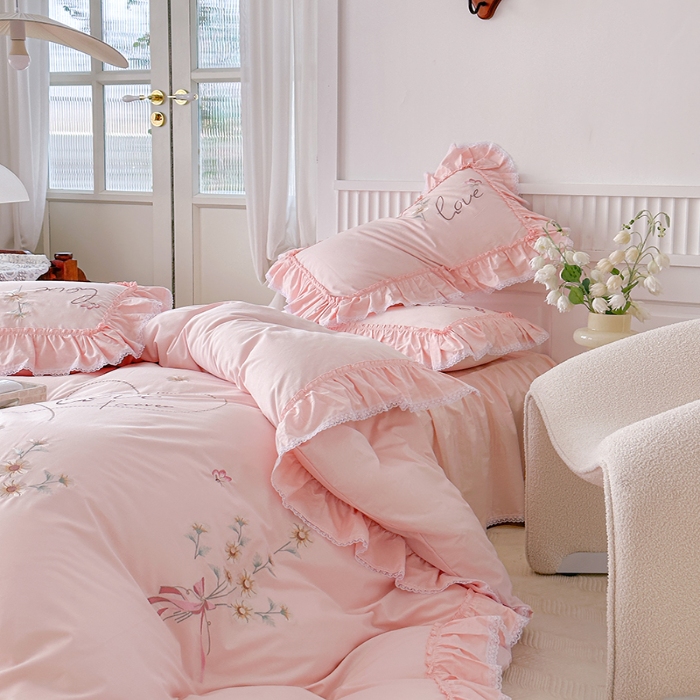 91家纺网 家纺一手货源 找家纺 （总）亲亲公主2025新款全棉刺绣四件套-爱恋