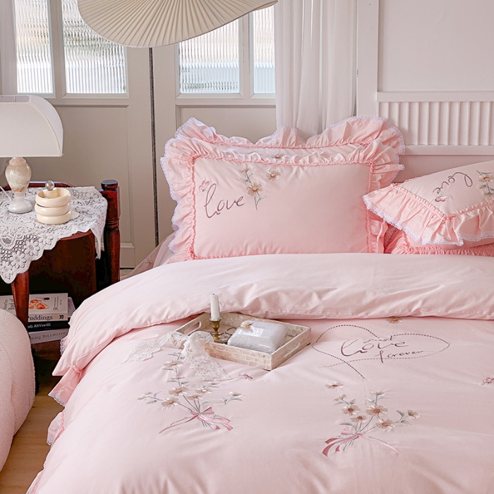 91家纺网 家纺一手货源 找家纺 （总）亲亲公主2025新款全棉刺绣四件套-爱恋