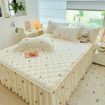 91家纺网 家纺一手货源 找家纺 （总）忘忧草 2025新款亲肤水洗棉夹棉床裙--小清新系列