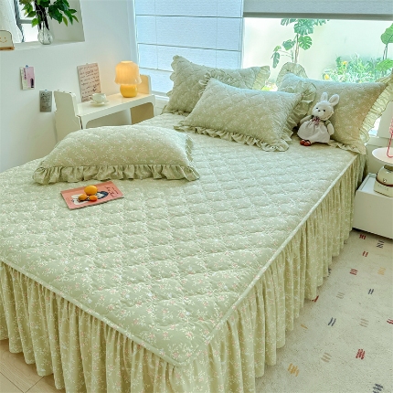 91家纺网 家纺一手货源 找家纺 （总）忘忧草 2025新款亲肤水洗棉夹棉床裙--小清新系列