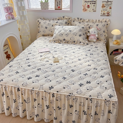 91家纺网 家纺一手货源 找家纺 （总）忘忧草 2025新款亲肤水洗棉夹棉床裙--小清新系列