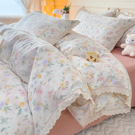 91家纺网 家纺一手货源 找家纺 （总）【苏东来】2025韩版蕾丝花边纯棉全棉双层纱四件套全棉纯棉小碎花印花四件套法式赫本公主风韩系皱皱纱花边四件套针织棉四件套件