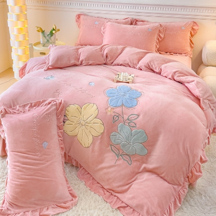 91家纺网 家纺一手货源 找家纺 （总）【苏东来】高端韩版少女心法式花边公主风纯色牛奶绒贴布绣刺绣四件套小清新兔毛绒法莱绒绣花床盖被套四件套