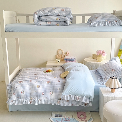 91家纺网 家纺一手货源 找家纺 （总）经年 2025年学生季上下铺四季通用韩版花边水洗云朵棉四件套