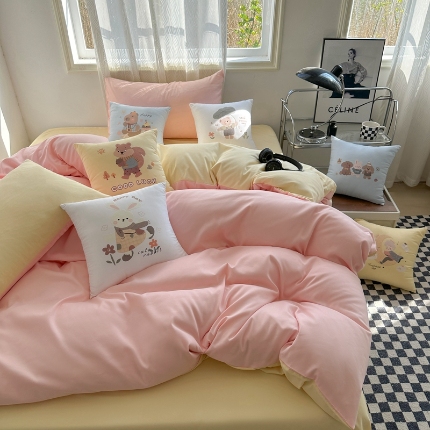 91家纺网 家纺一手货源 找家纺 （总）2025新款纯色双拼水洗棉三四件套搭配抱枕组合ins风双拼色软糯亲肤床单被套抱枕床品套件