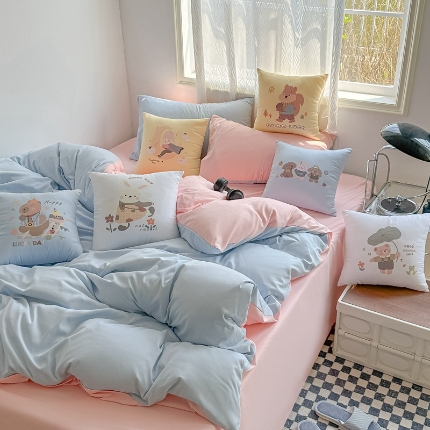 91家纺网 家纺一手货源 找家纺 （总）2025新款纯色双拼水洗棉四件套搭配抱枕组合ins日系简约软糯纯色床单被套抱枕床上用品