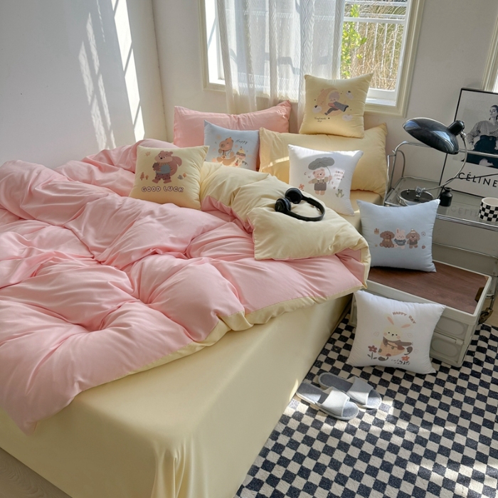 91家纺网 家纺一手货源 找家纺 （总）2025新款纯色双拼水洗棉四件套搭配抱枕组合多巴胺风软糯裸睡床单被套抱枕床上用品