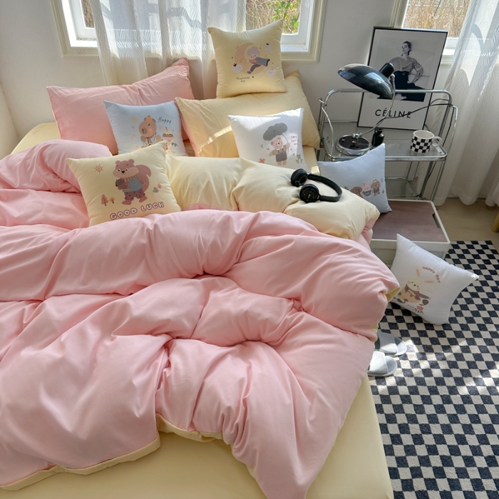 91家纺网 家纺一手货源 找家纺 （总）2025新款纯色双拼水洗棉四件套搭配抱枕组合多巴胺风软糯裸睡床单被套抱枕床上用品