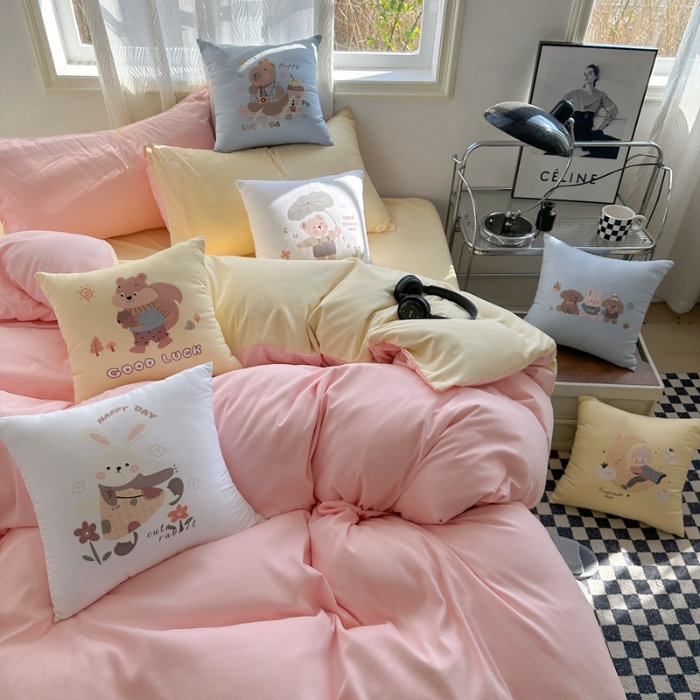 91家纺网 家纺一手货源 找家纺 （总）2025新款纯色双拼水洗棉四件套搭配抱枕组合多巴胺风软糯裸睡床单被套抱枕床上用品