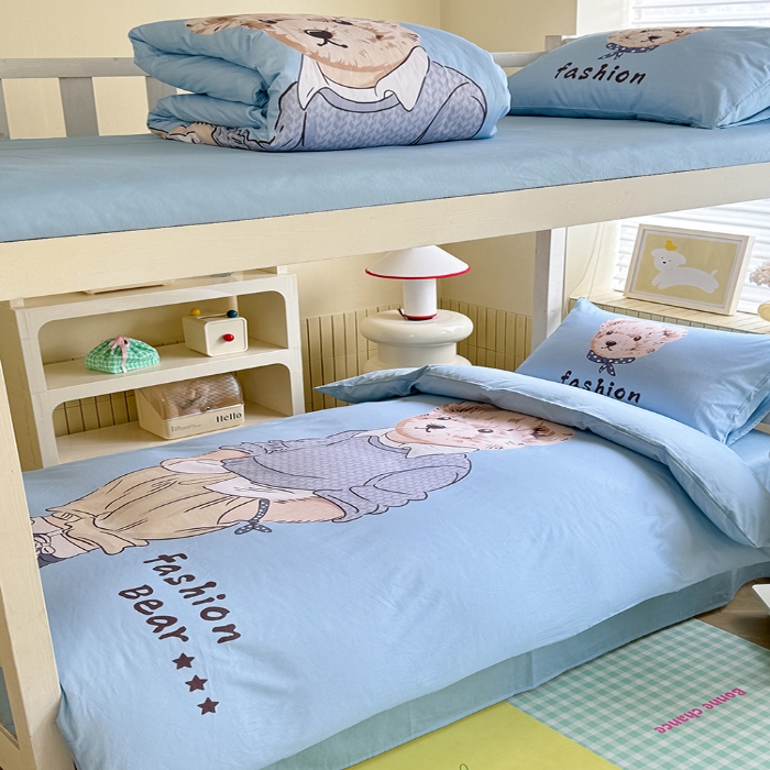 91家纺网 家纺一手货源 找家纺 （总）2025新款专版花型 学生季上下铺全棉长绒棉纯棉数码印花卡通三件套四件套-小熊比尔