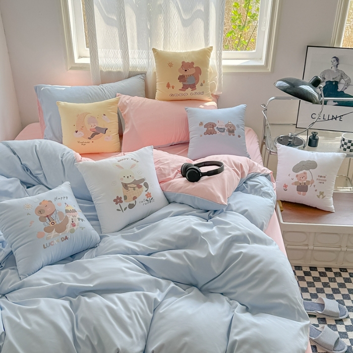 91家纺网 家纺一手货源 找家纺 （总）2025新款纯色双拼水洗棉四件套搭配抱枕组合撞色系柔软亲肤裸睡床单被套抱枕床上用品