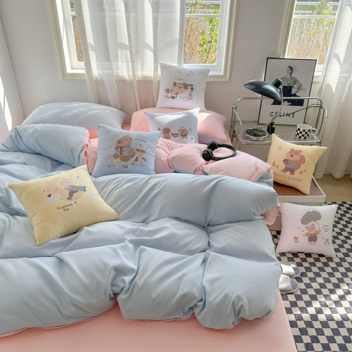 91家纺网 家纺一手货源 找家纺 （总）2025新款纯色双拼水洗棉四件套搭配抱枕组合撞色系柔软亲肤裸睡床单被套抱枕床上用品