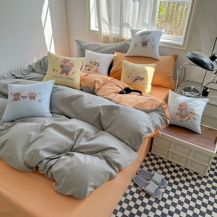 91家纺网 家纺一手货源 找家纺 （总）2025新款纯色双拼水洗棉四件套搭配抱枕组合套装裸睡软糯床单被套枕套床上用品