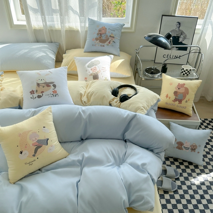 91家纺网 家纺一手货源 找家纺 （总）2025新款纯色双拼水洗棉四件套搭配抱枕组合套装裸睡软糯床单被套枕套床上用品